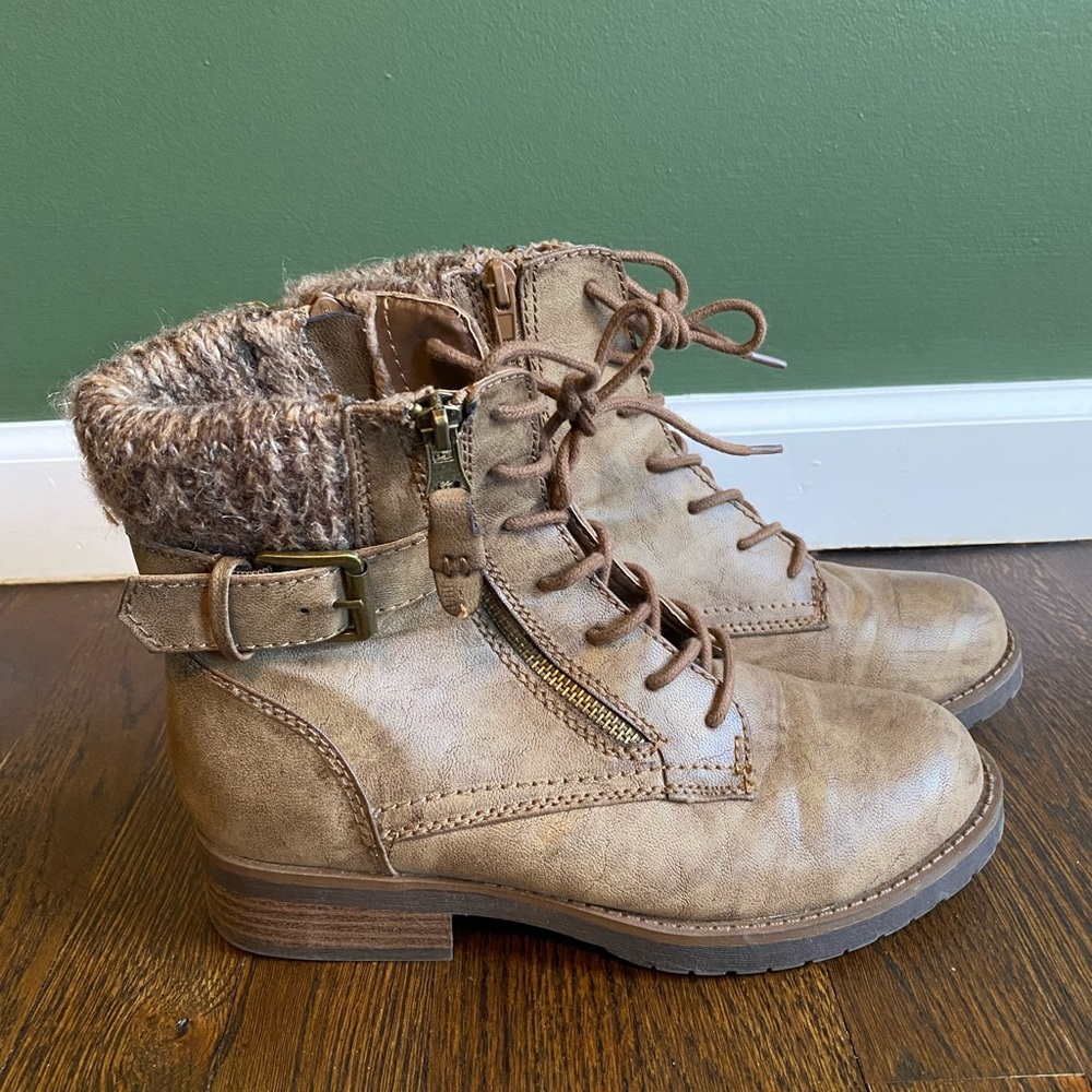 Brown/Tan Combat Boots